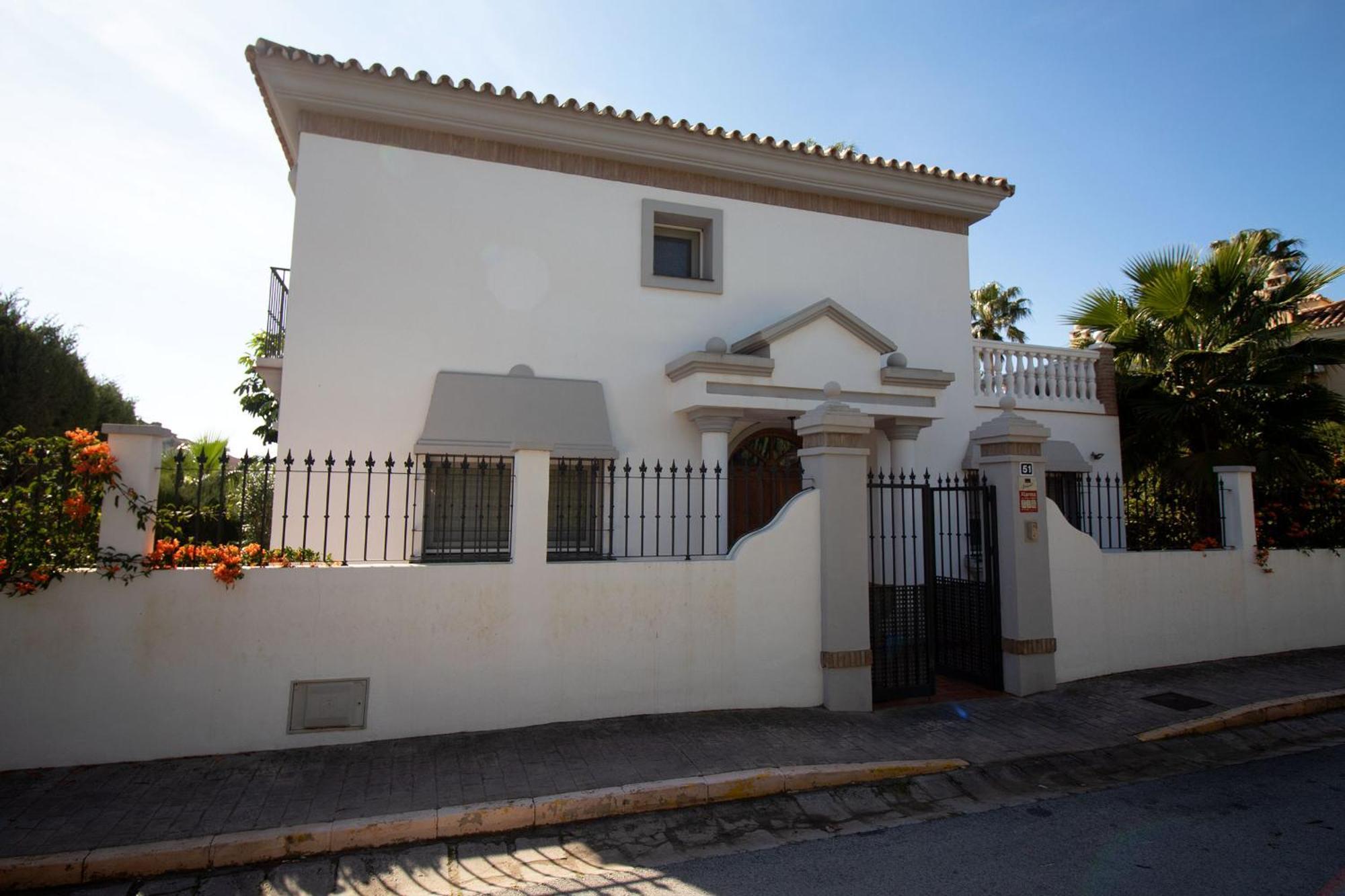 Villa Paraiso *