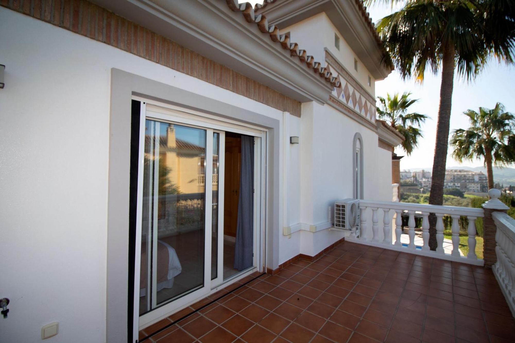 Paraiso Villa *